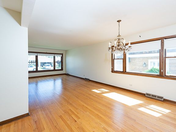 3rd image of 8419 W Brodman Ave