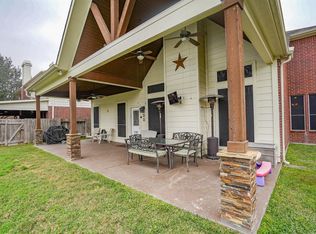 17627 Creek Bluff Ln, Cypress, TX 77433