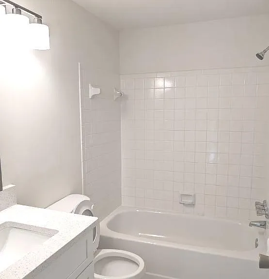 18001 Chalet Dr #19202 — Photo 14
