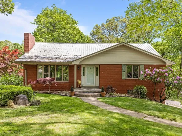 136 Whippoorwill Rd, Burgettstown, PA 15021