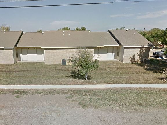 5th image of 404 Medina St #404