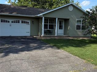 705 E Washington Ave, Greenville, IL 62246