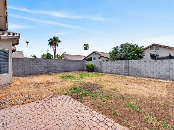 3rd image of 3963 E TREMAINE Avenue