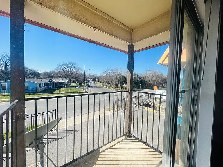 The Timbercreek Apartments — Photo 14