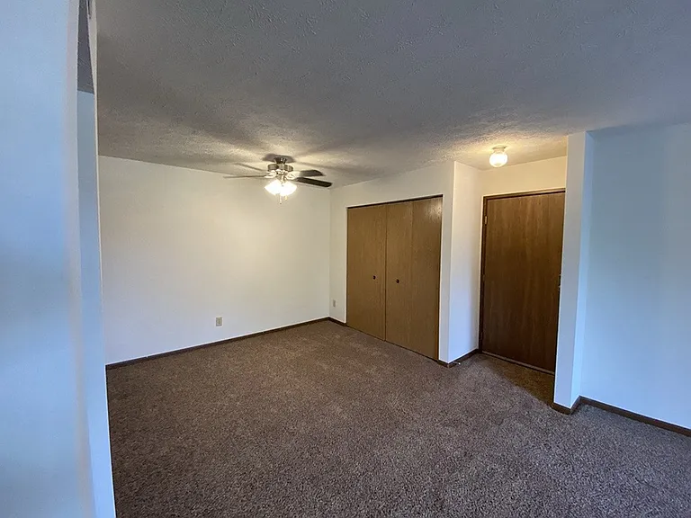 Basswood Apartments — Photo 7