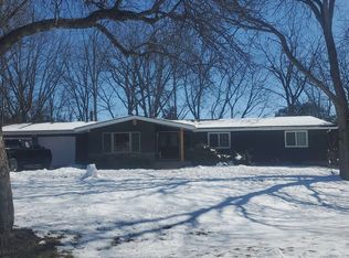 300 Forestcliff Ct, Davis, IL 61019