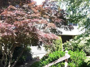 8805 Latona Ave NE, Seattle, WA 98115