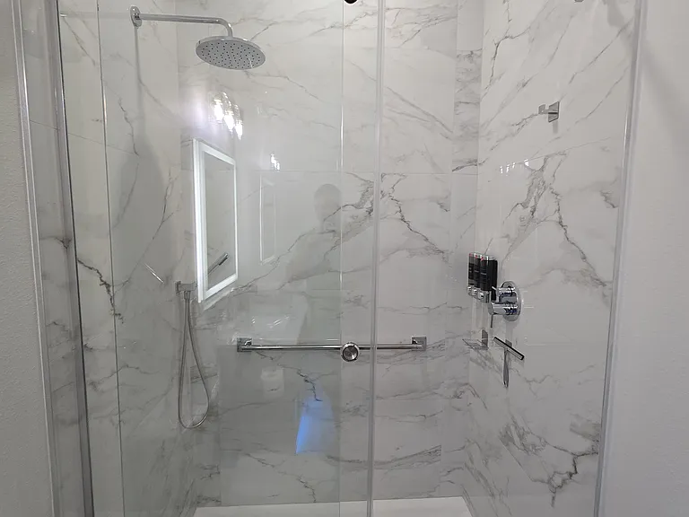 2500 Sunset Ln #1 — Photo 8