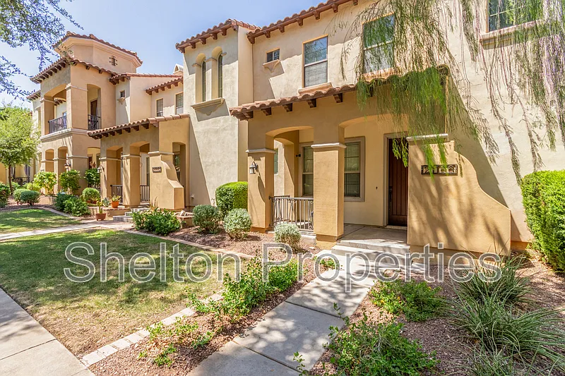 3 bed, 2.0 bath, 1891 sqft, $2,195 — Photo 4
