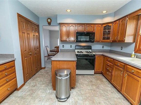 5th image of 16385 N Laguardia Pkwy Unit 24