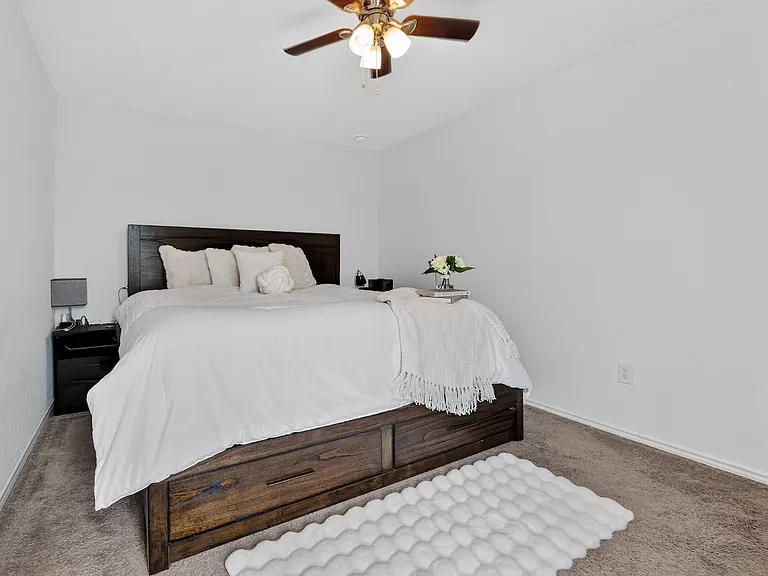 8183 Nube Medina — Photo 13