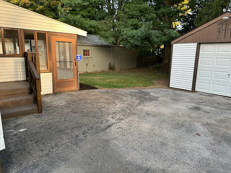 151 Clifton Dr — Photo 16
