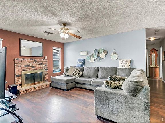 4th image of 1235 Maxwell Dr