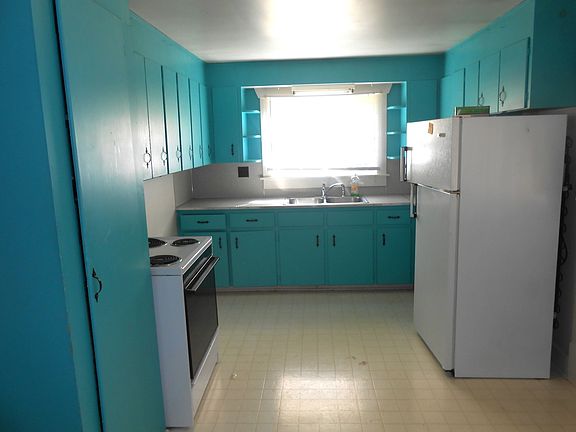 Kitchen 1