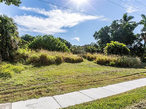 5th image of 721 S Barfield Dr Lot 10