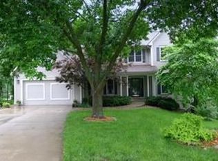 1905 SW Rock Creek Ct, Blue Springs, MO 64015