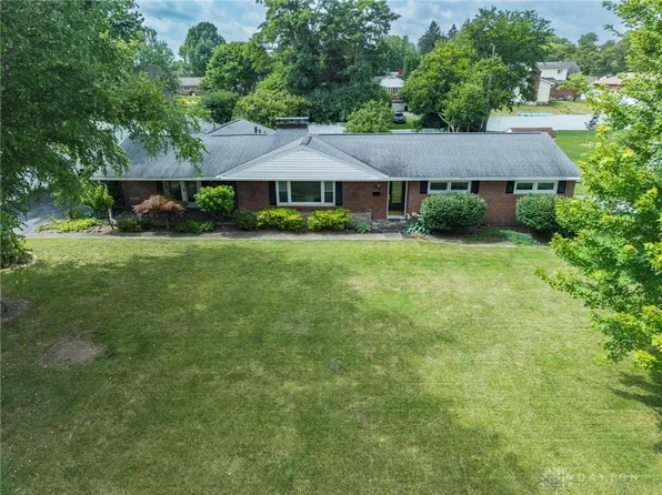 366 Hiatt Ave, Wilmington, OH 45177