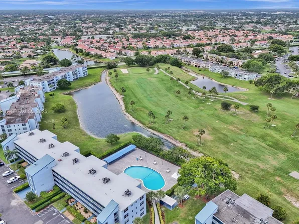 7684 NW 18th St APT 202, Margate, FL 33063