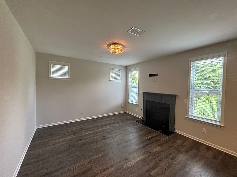 3240 Brookberry Ln — Photo 8