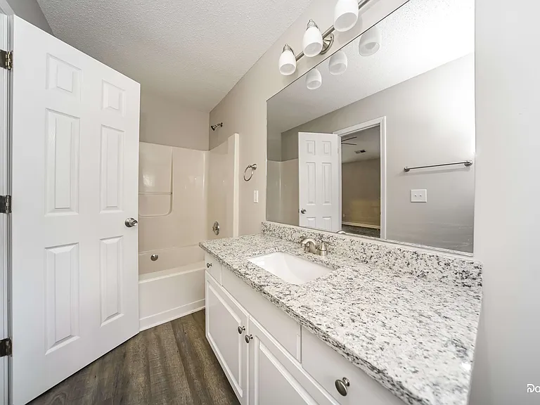 109 Bainbridge Pl — Photo 12