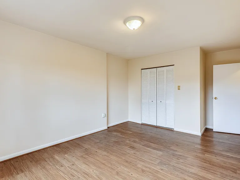 7611 Maple Ave #602 — Photo 14