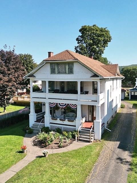 1st image of 605 Maple Ave
