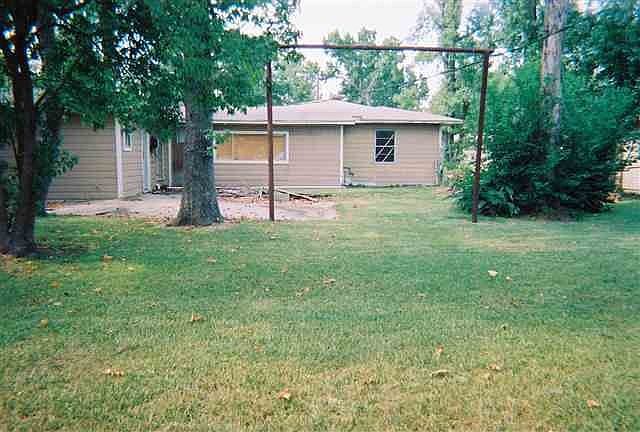 2nd image of 4895 Sunbury Dr
