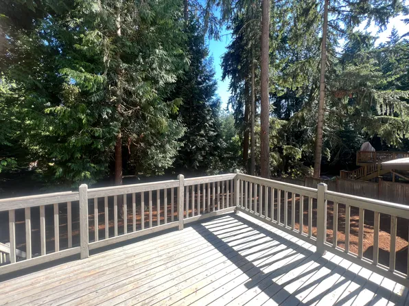 12018 NE 64th St, Kirkland, WA 98033