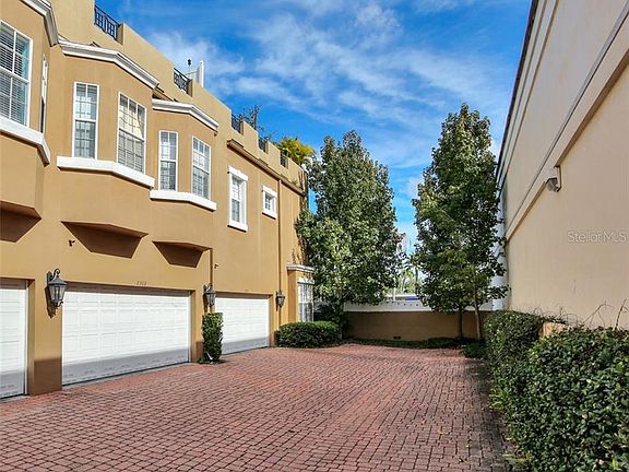 3rd image of 2303 Kensington Garden Ln