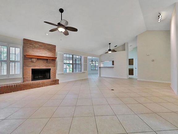 3rd image of 8840 Goodbys Trace Dr