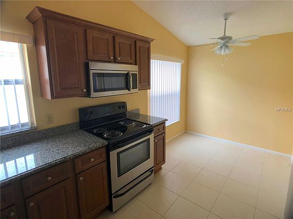 4th image of 3175 Smoke Signal Cir
