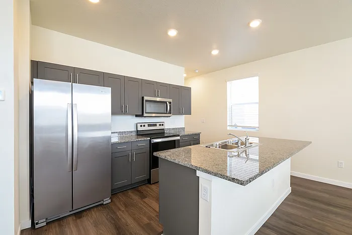 13541 Oneida Ln — Photo 9