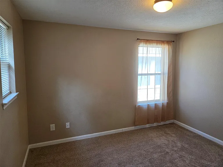 19510 Dunlay Springs Dr — Photo 43