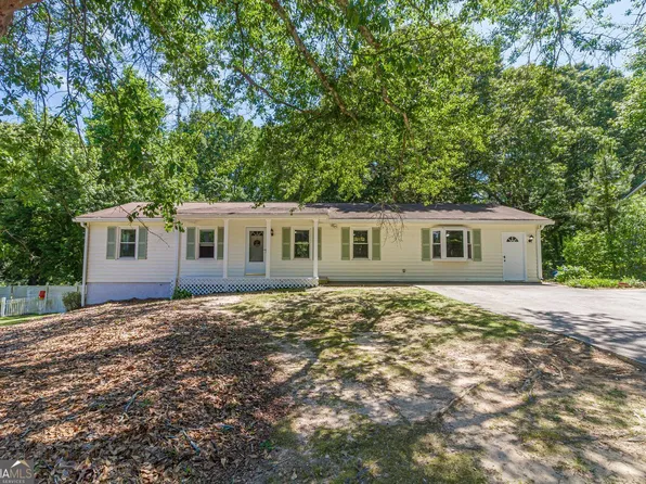 1527 Bennett Rd, Grayson, GA 30017