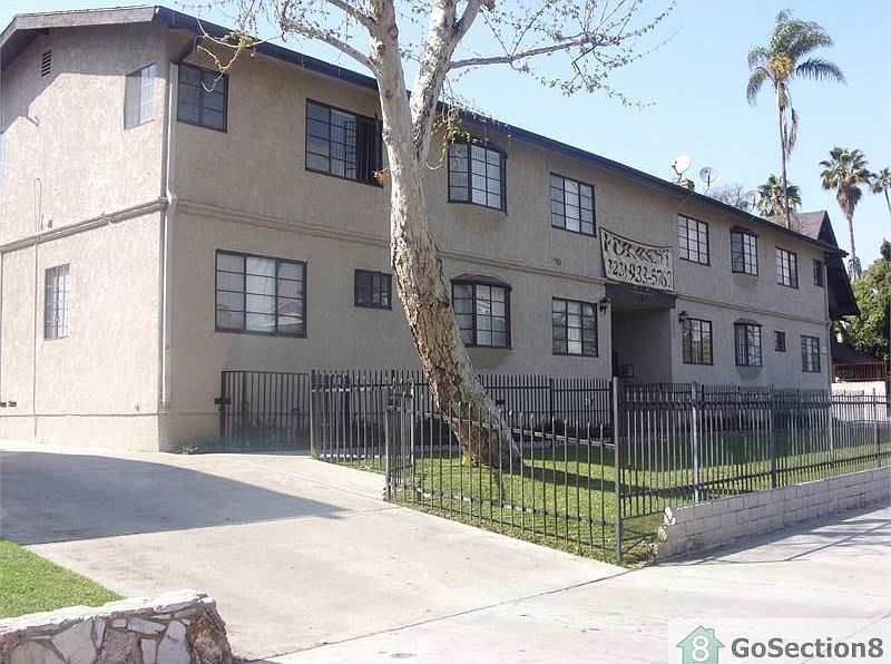 1st image of 2225 S Harvard Blvd #D