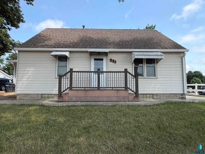 221 E Fletcher St, Luverne, MN, 56156