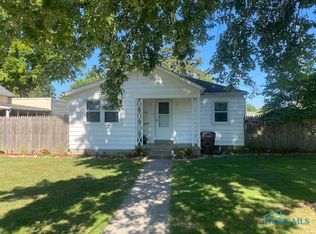 1216 Emory St, Defiance, OH 43512