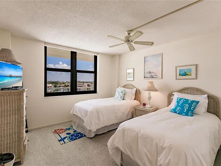 260 Seaview Ct #904 — Photo 22