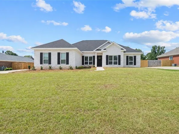 8284 Amanda Ln, Irvington, AL 36544