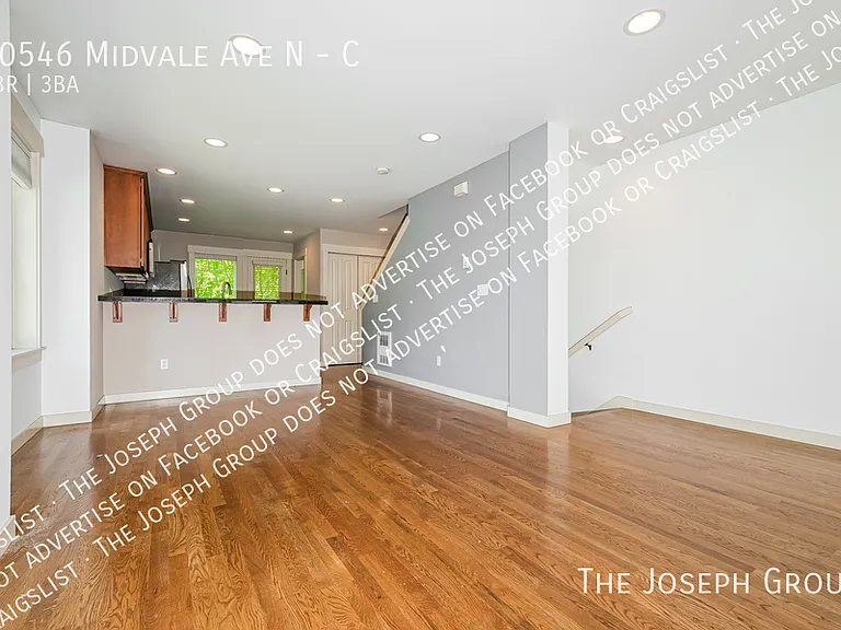 10546 Midvale Ave N #C — Photo 6