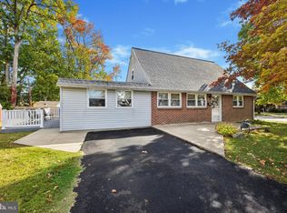 2815 Quaint St, Secane, PA 19018