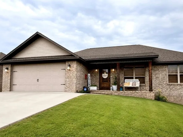 1209 E Date St, Russellville, AR 72802