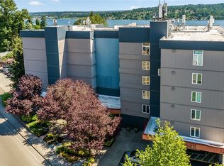 15020 Bothell Way NE APT 401, Lake Forest Park, WA