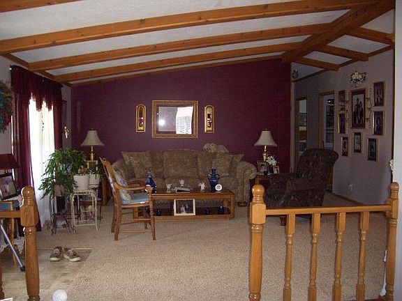 4th image of 53 Dawn Dr