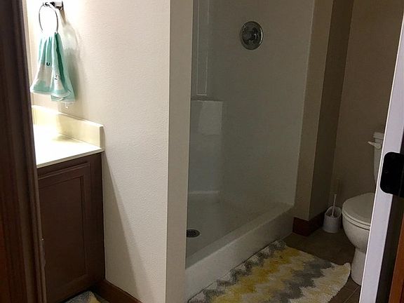 4th image of 1456 Marilyn Dr