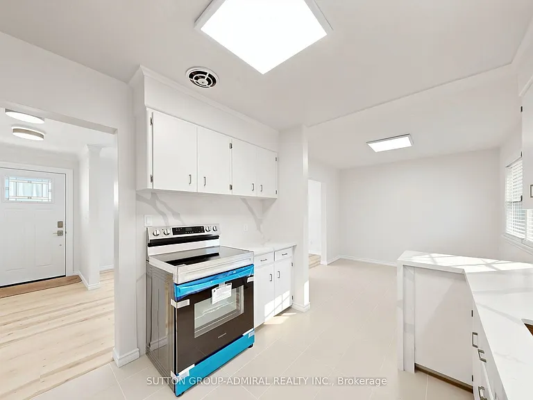 27 Patricia Dr — Photo 12