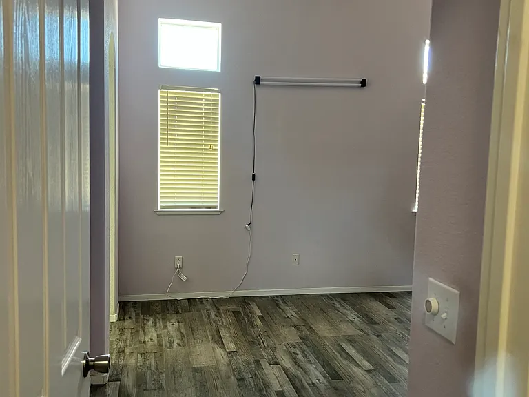 8259 Leesburg Way — Photo 16