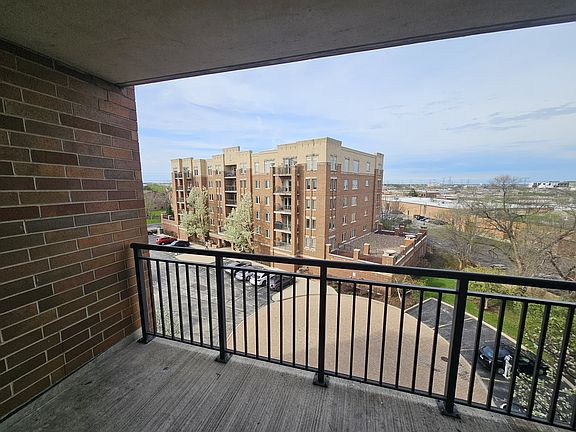 2nd image of 655 Perrie Dr APT 501