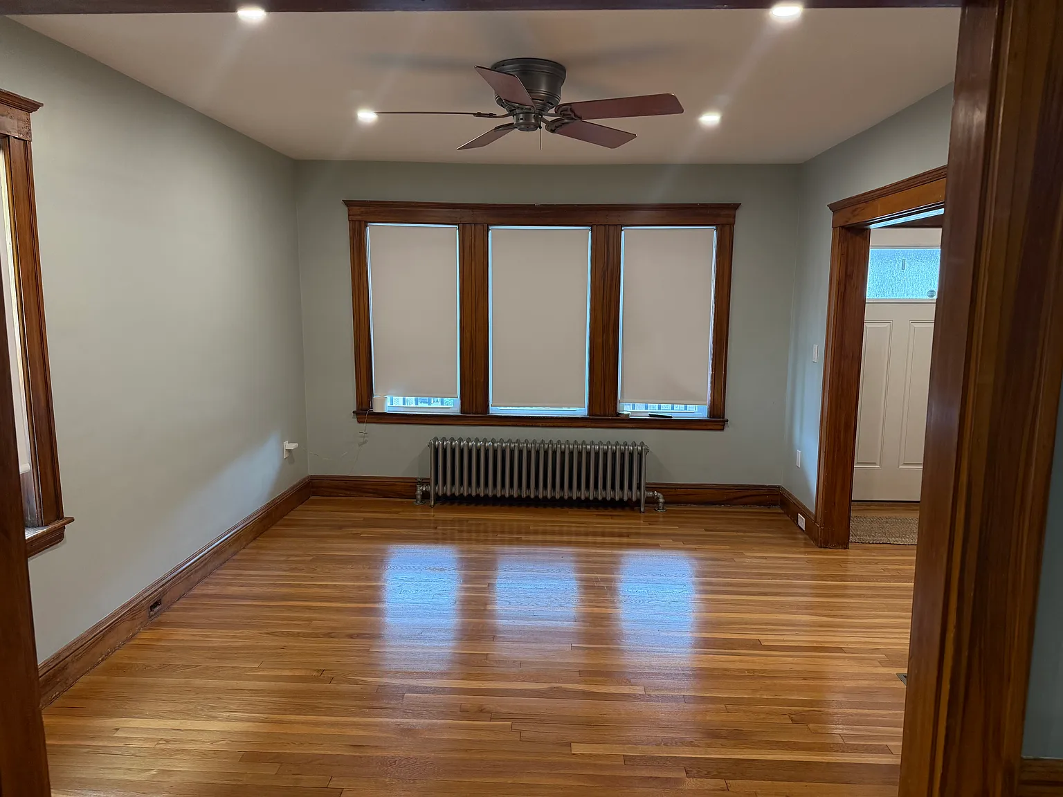 2 bed, 1100 sqft, $3,100 — Photo 4