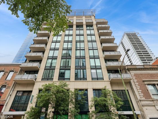 744 N Clark St APT 1004, Chicago, IL 60654